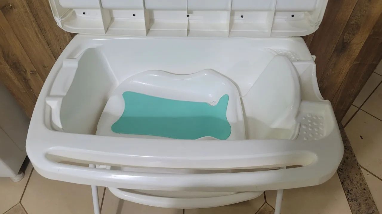 Banheira com trocador de bebê Splash - Branco - Foto 4