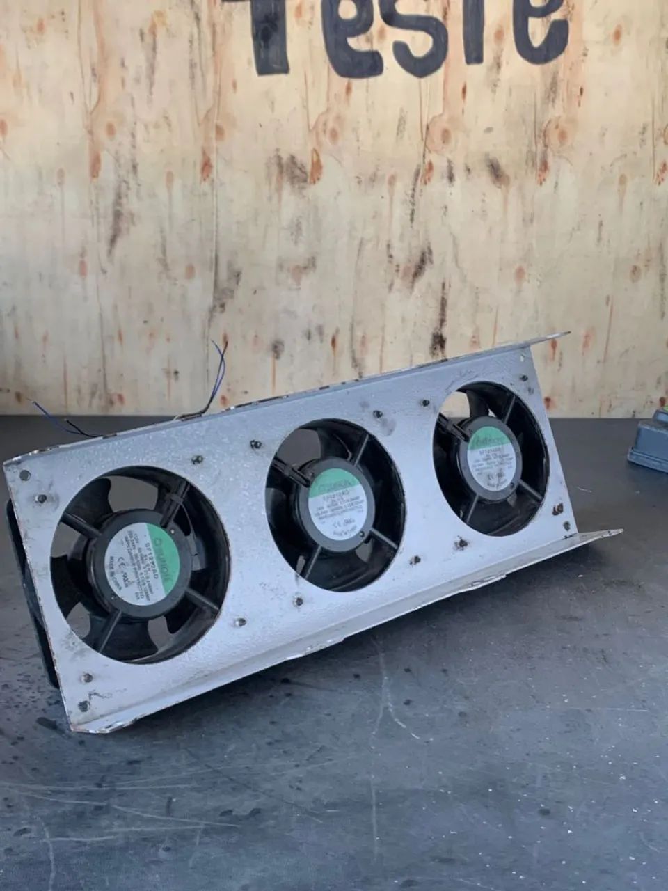 Cooler  exausto 50/60Hz 110/220