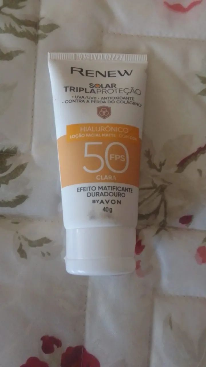 Renew Solar Tripla Proteção UVA/UVB Antioxidante contra a perda de colágeno hialuronico. 