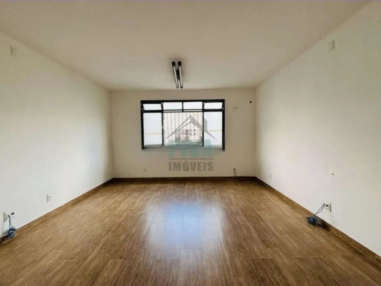 Sala Comercial, Aproximadamente 25 m², Caiçaras.
