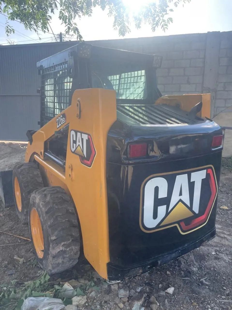 Mini Carregadeira CAT 226 - Foto 4