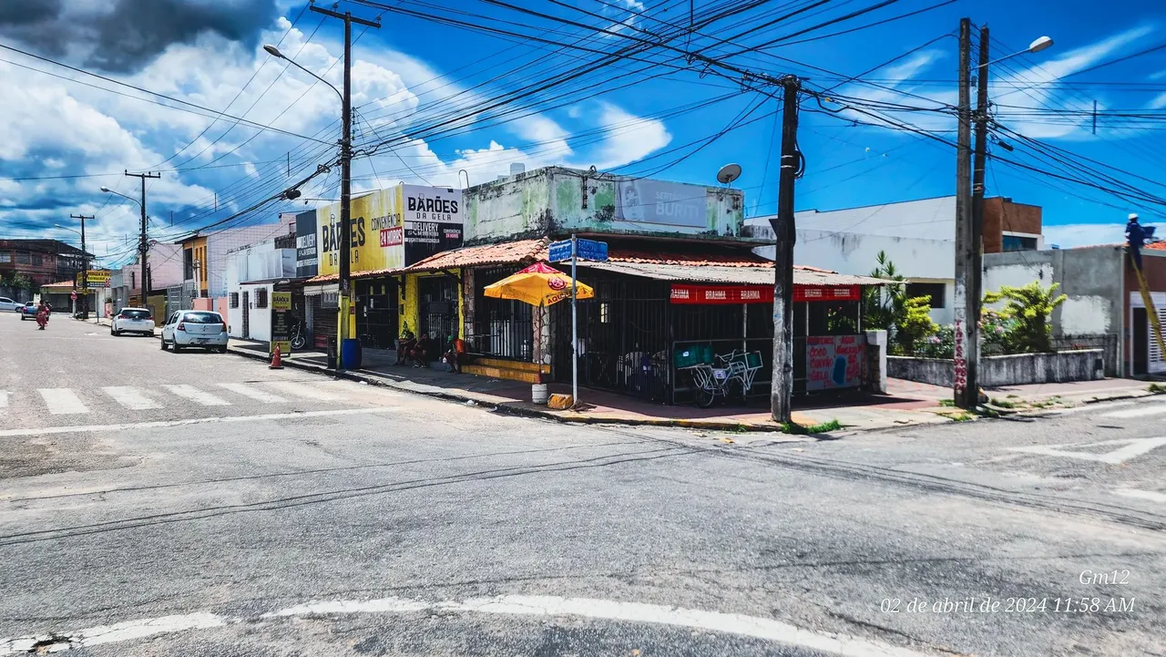 Prédio comercial com preço de Oportunidade