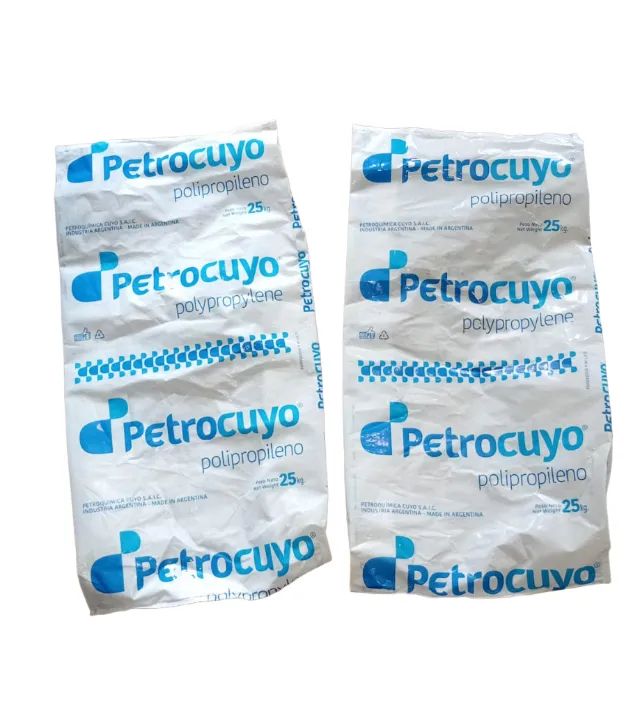 Coleta de entulho com sacos 