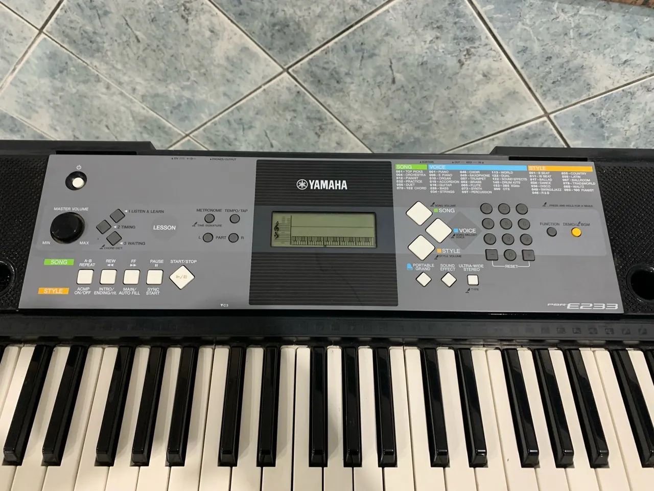 Teclado Yamaha PSR E233 - Foto 3