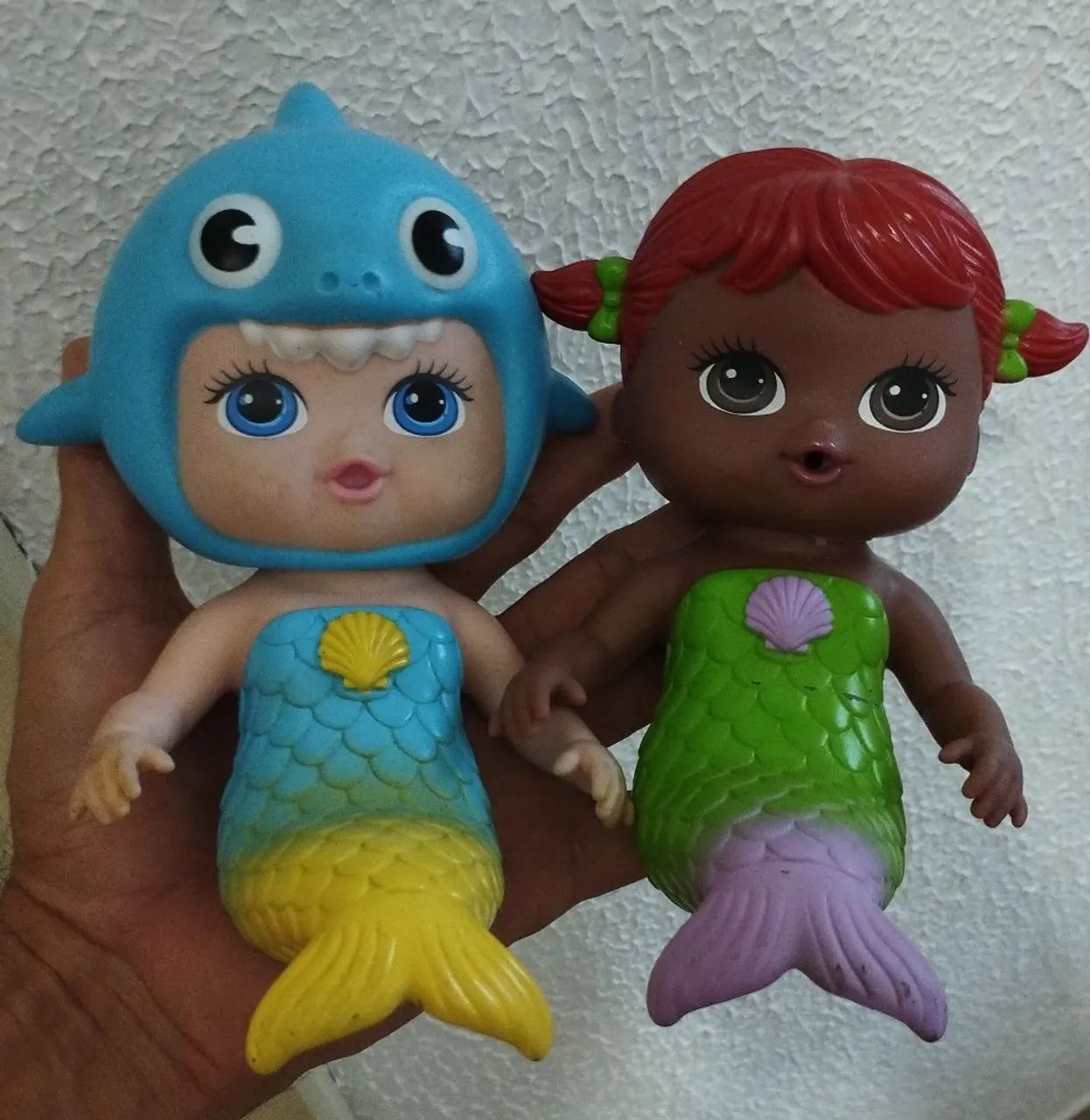 Duas bonecas sereia para brincar!