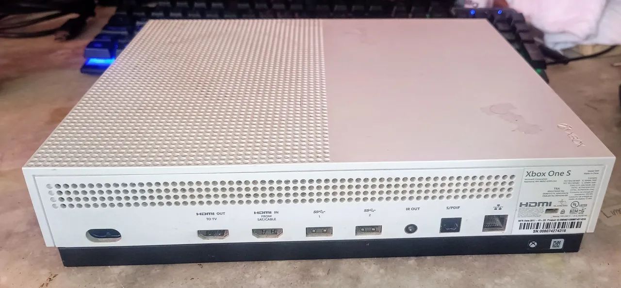 Xbox One S - Console de última geração - Leia a Descrição ( NÃO TROCO EM NADA )  - Foto 2