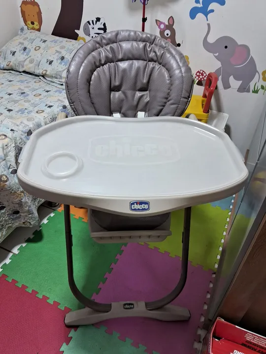 Cadeira de alimentação Chicco Polly Magic