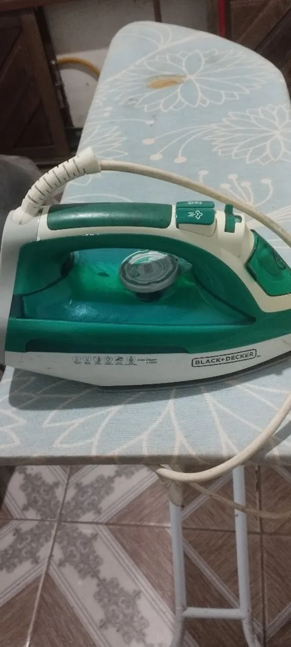 Ferro de Passar Roupa Black+Decker