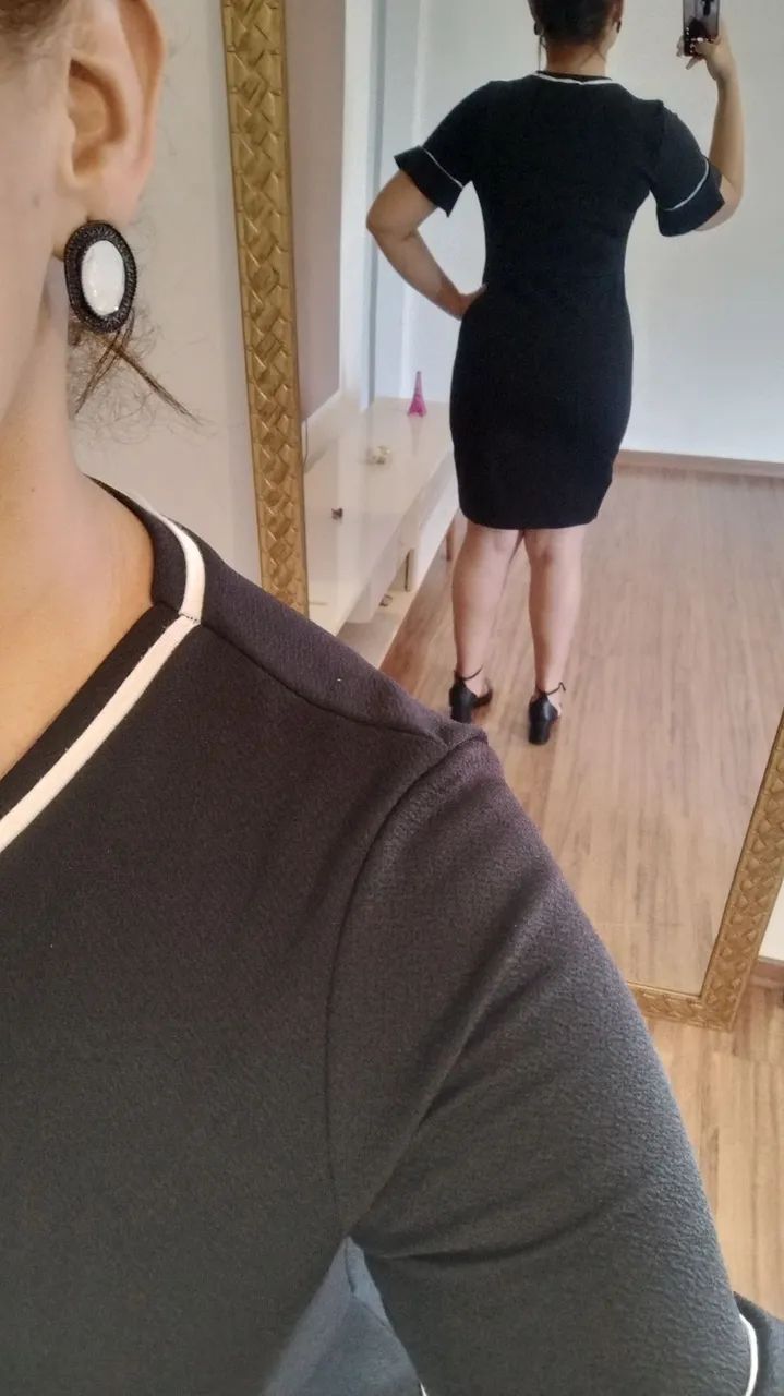 Vestido preto com detalhes em branco - Foto 4