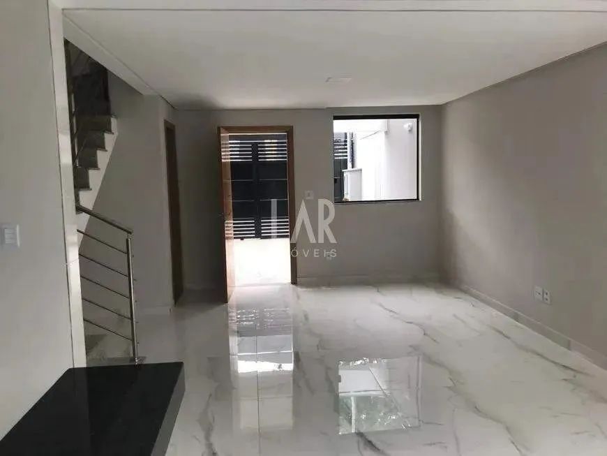 Casa Geminada à venda, 3 quartos, 1 suíte, 2 vagas, Santa Mônica - Belo Horizonte/MG - Foto 4