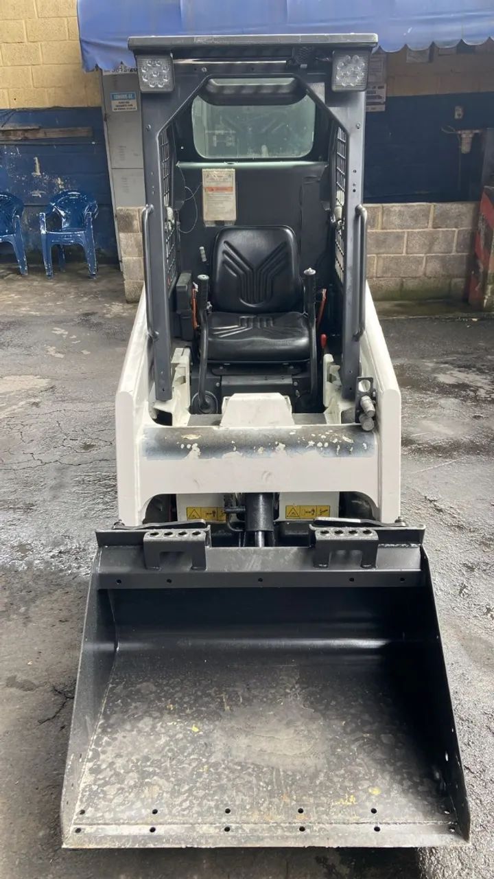 Mini Carregadeira Bobcat Mod S70 Ano 2022 Com +/- 1915.5h - Foto 6
