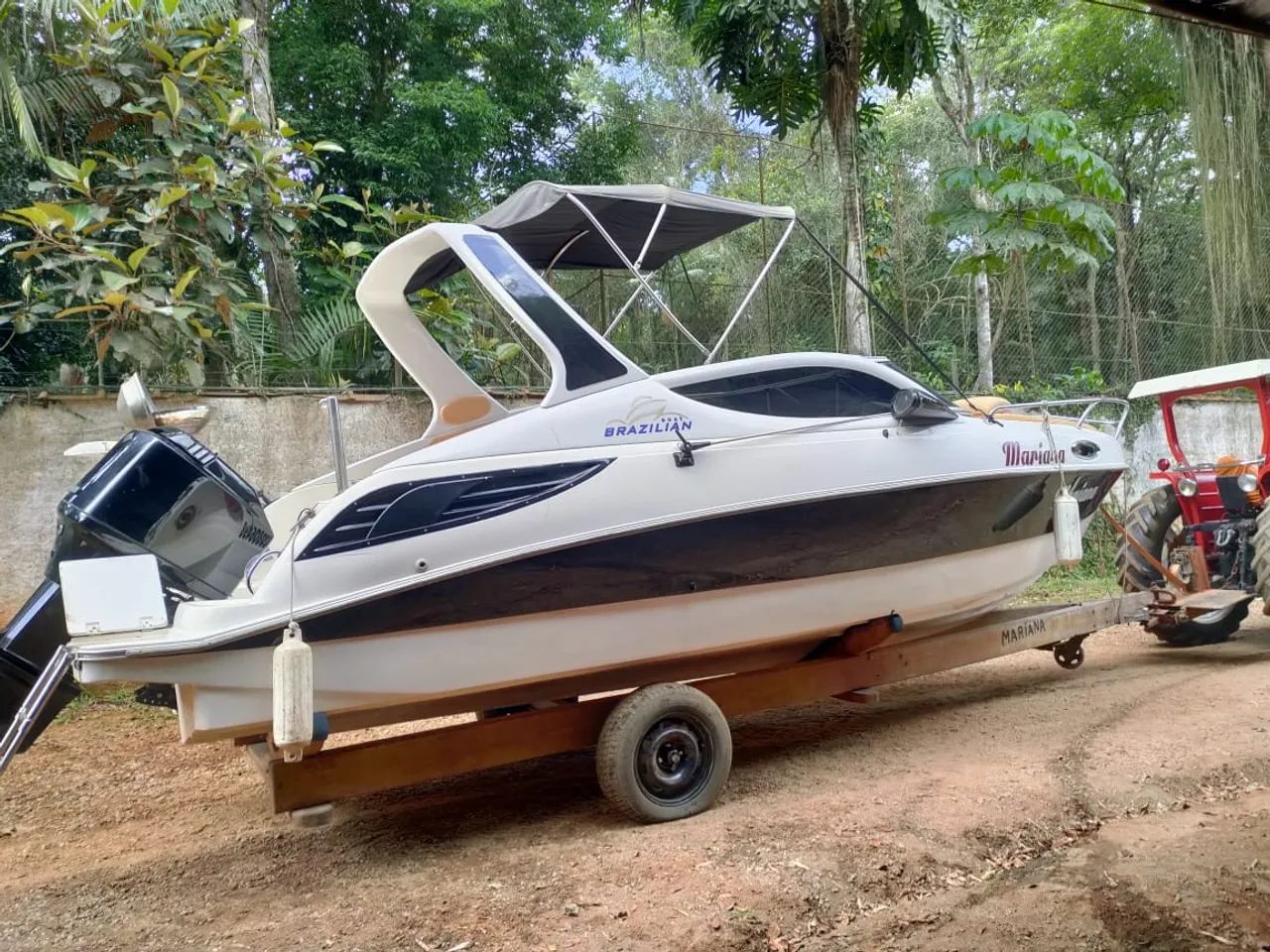 Lancha brasilian boat