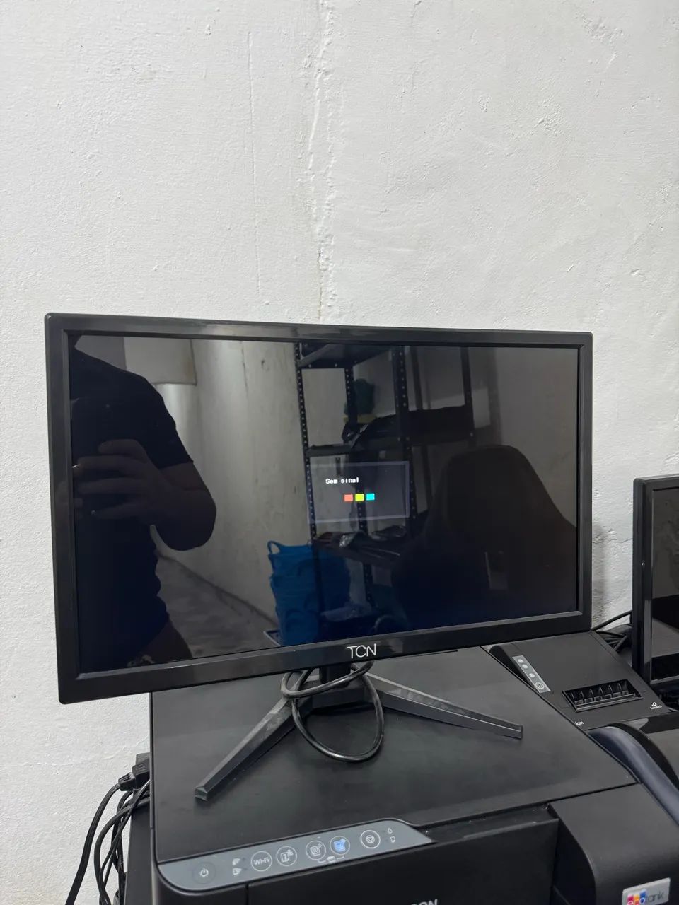 AOC 20 inch monitor brand new64308002386690120