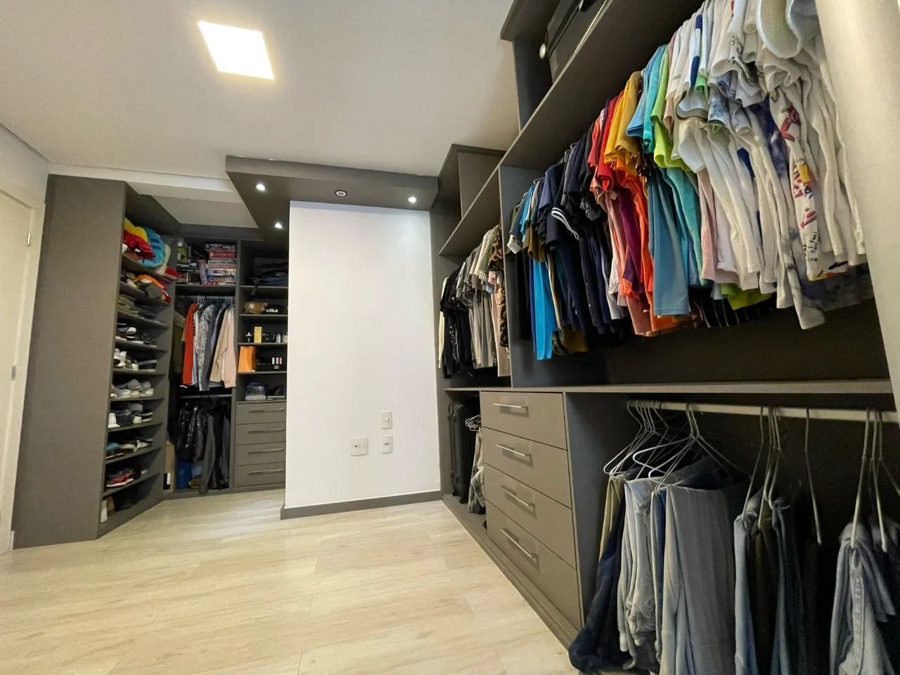 SINGOLARE, ADRIANÓPOLIS,  SEMI-MOBILIADO,  03 SUÍTES  COM CLOSET, VARANDA GOUMERT, 2 VAGAS - Foto 5