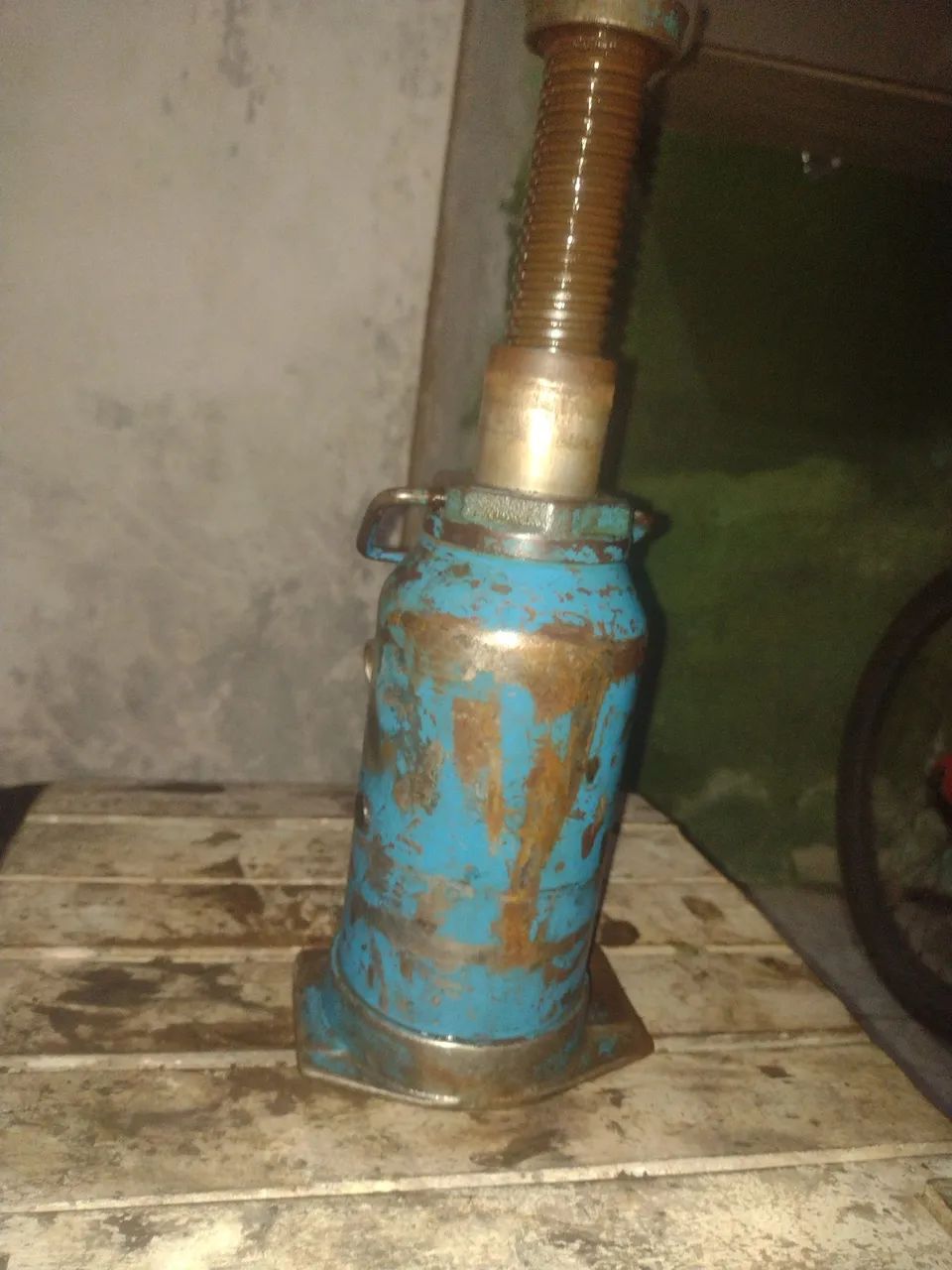 Macaco hidráulico suporta 23.500 toneladas  - Foto 4