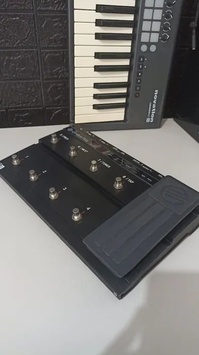 PEDALEIRA CONTROLADOR MIDI GUITAR RIG KONTROL 3 + Plugins e Drivers