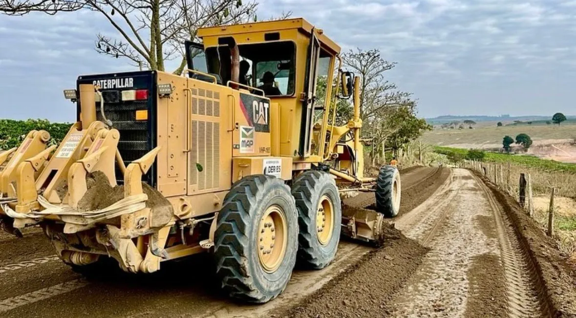 Motoniveladora CAT12k Ano 2011