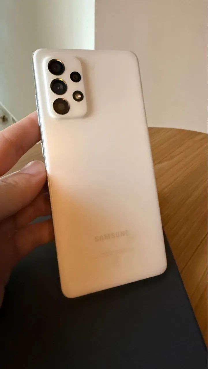 SAMSUNG A52