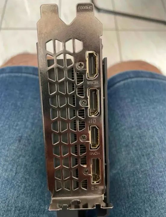 Placa de Vídeo Gigabyte GeForce RTX Eagle - Foto 4