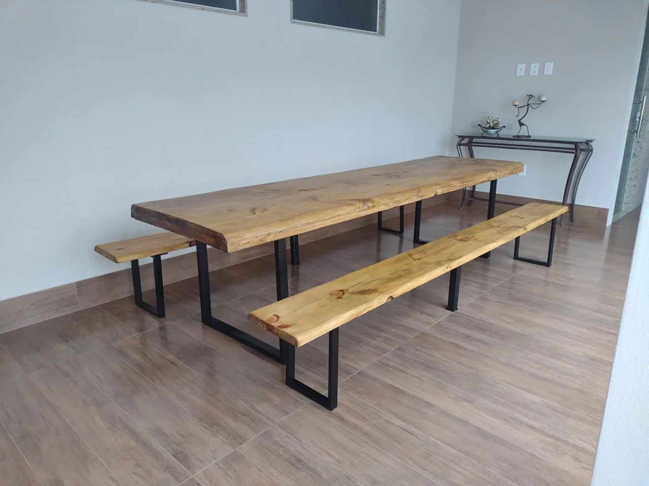 Mesa de Jantar Rústica de Madeira