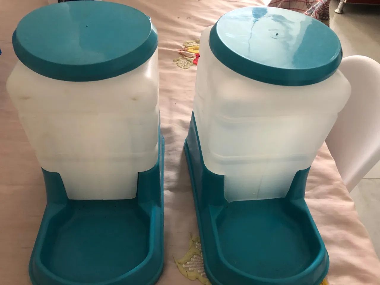 Doando -Comedouro e Bebedouro  para Cães