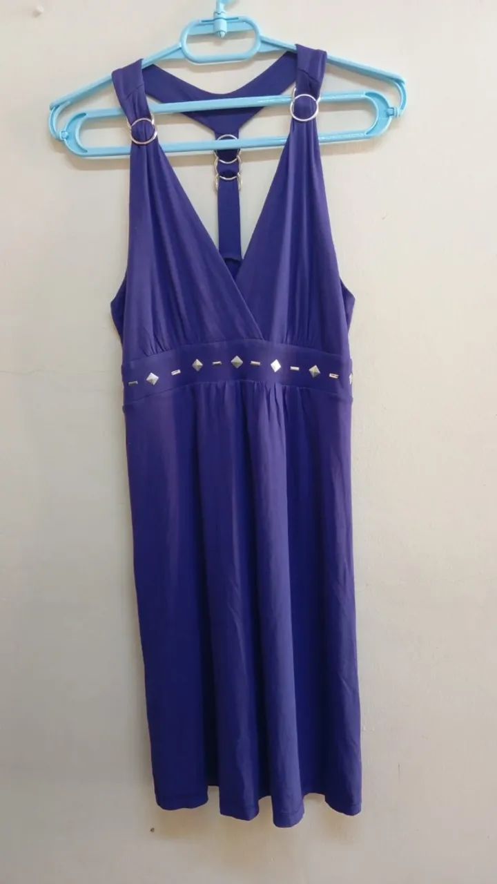 LOTE COM 4 VESTIDOS/MACACÃO P - Foto 2