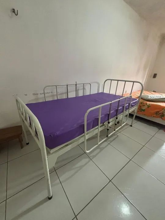 Cama Hospitalar Manual - Semi-nova - Foto 2