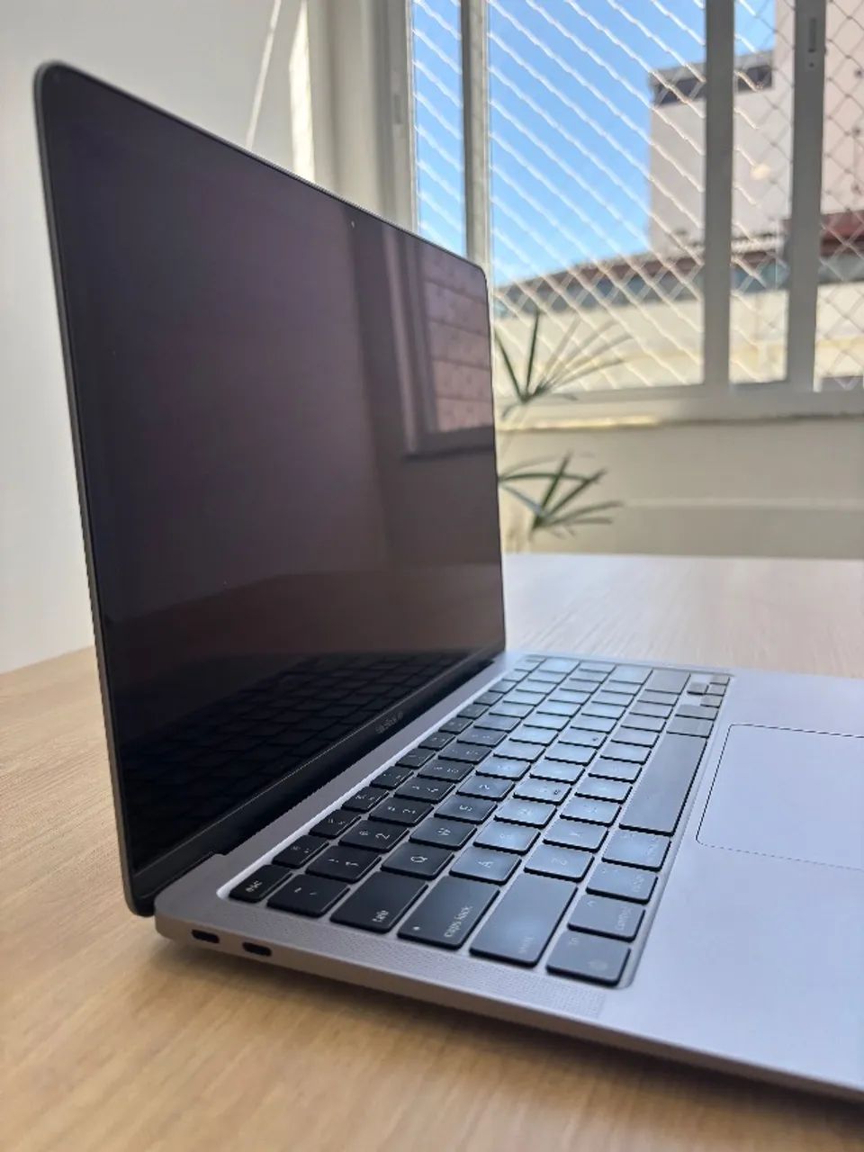 Apple Macbook Air M1 2020 A2337 16gb 512gb - Cinza Espacial (Usado