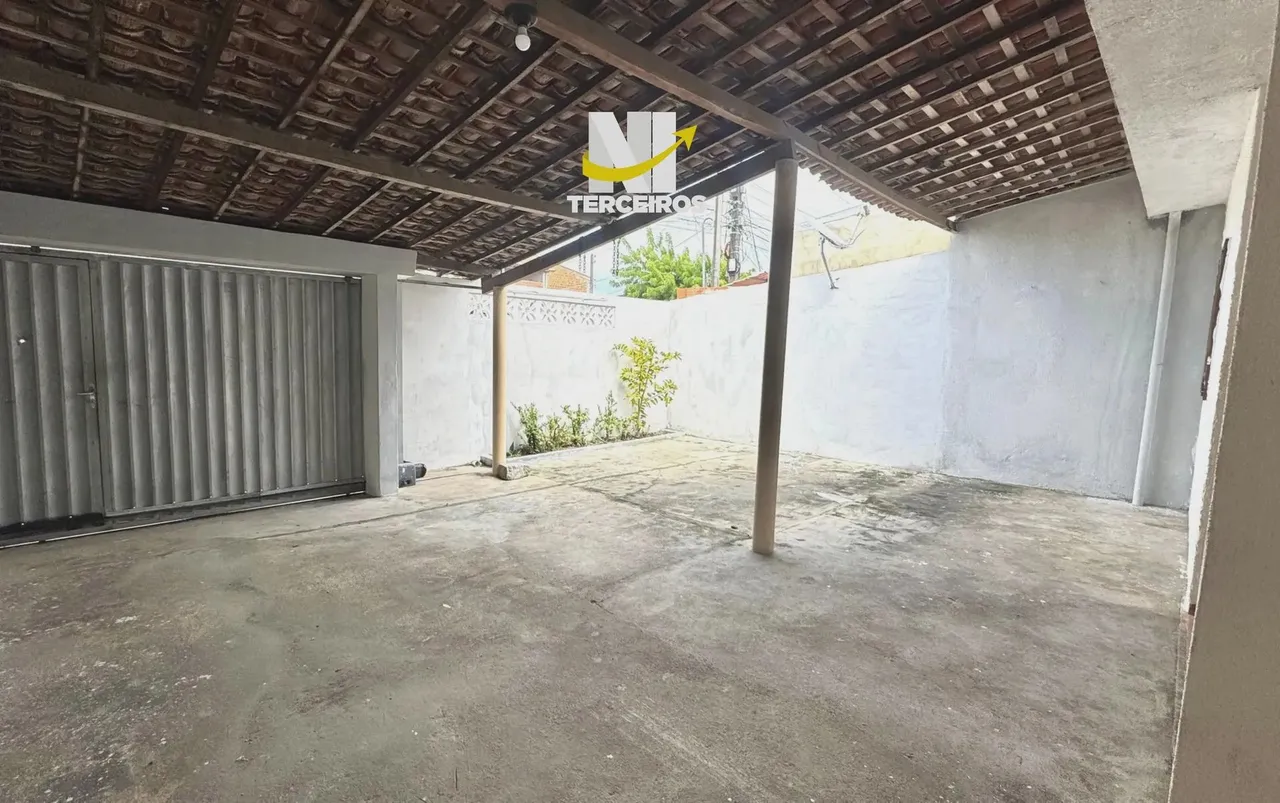 Casa à venda em rua pública, CIDADE UNIVERSITÁRIA , Maceió, AL