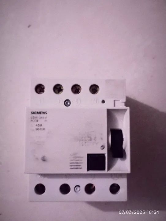 Dr Interruptor Diferencial Residual 4 Polos 40a/30ma (4p) 220/400v 5sv5 344-0mb Siemens - Foto 5