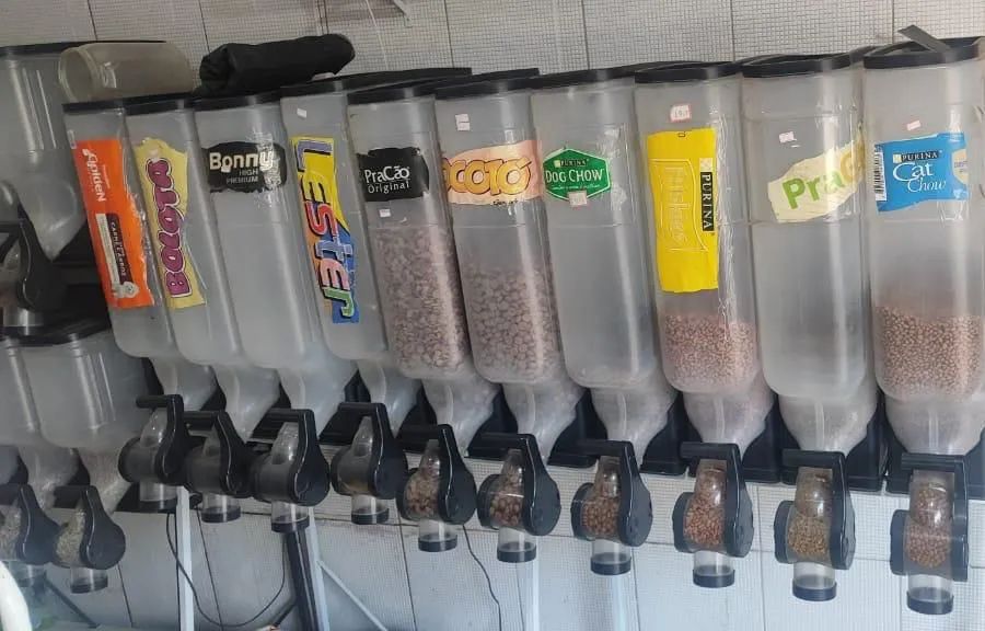 Vendo uma loja de Rações para animais de estimação - várias marcas e tamanhos