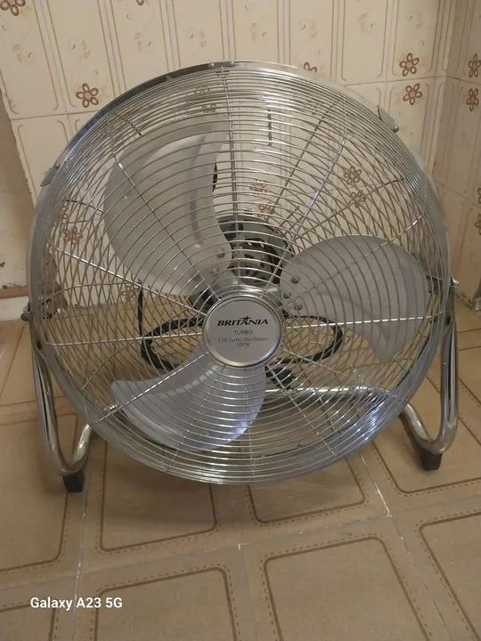 Ventilador de Mesa - Usado em Ótimo Estado - Foto 4