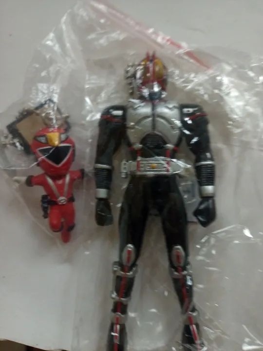 Kamen Raider bonecos  - Foto 3