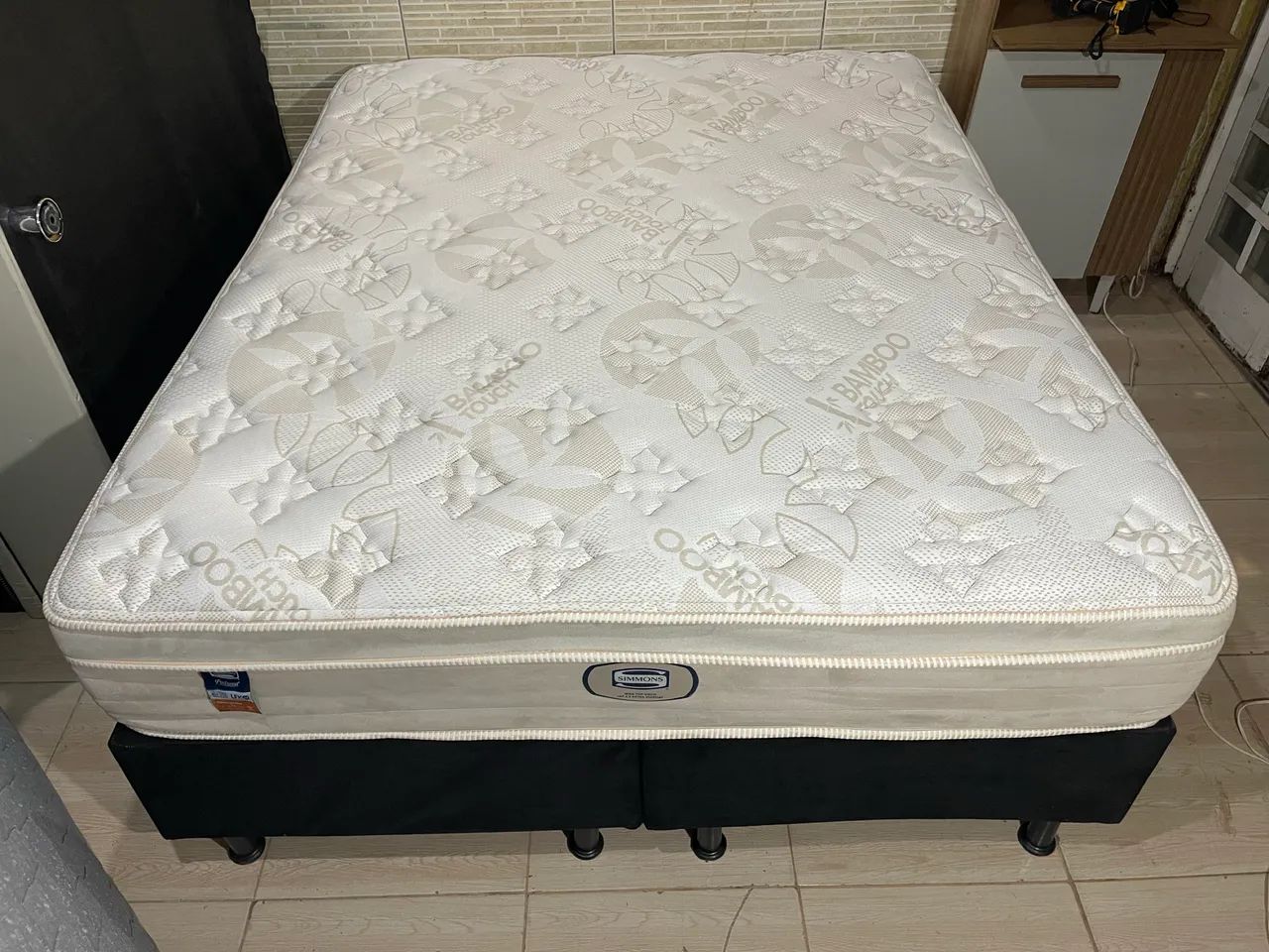 Cama Box Queen Size Simmons Posturest  - Foto 2