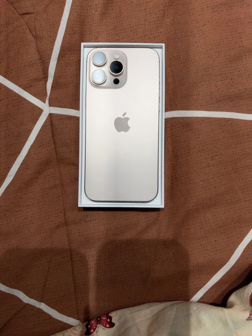 Vendo IPhone 16 pro Max 256 GB sem nenhum detalhe - Foto 4