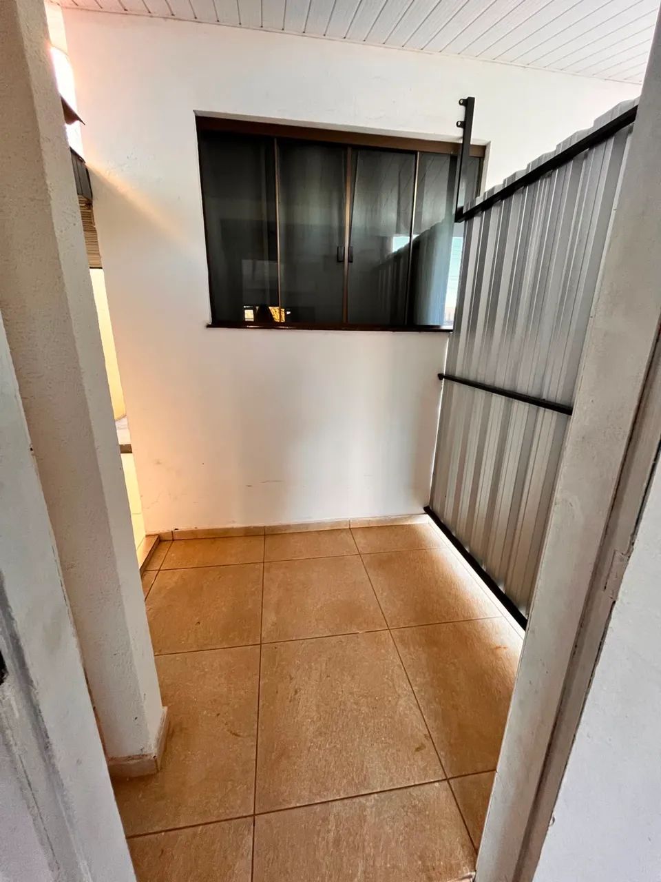 Kitnet para Alugar - Ideal para 1 Pessoa - Foto 4
