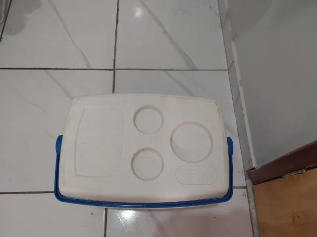 Cooler - Catete (levo na roleta do metro Catete) - Foto 4