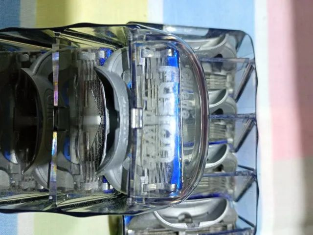 Refil para aparelho de barbear Gillette Fusion Power - Foto 4