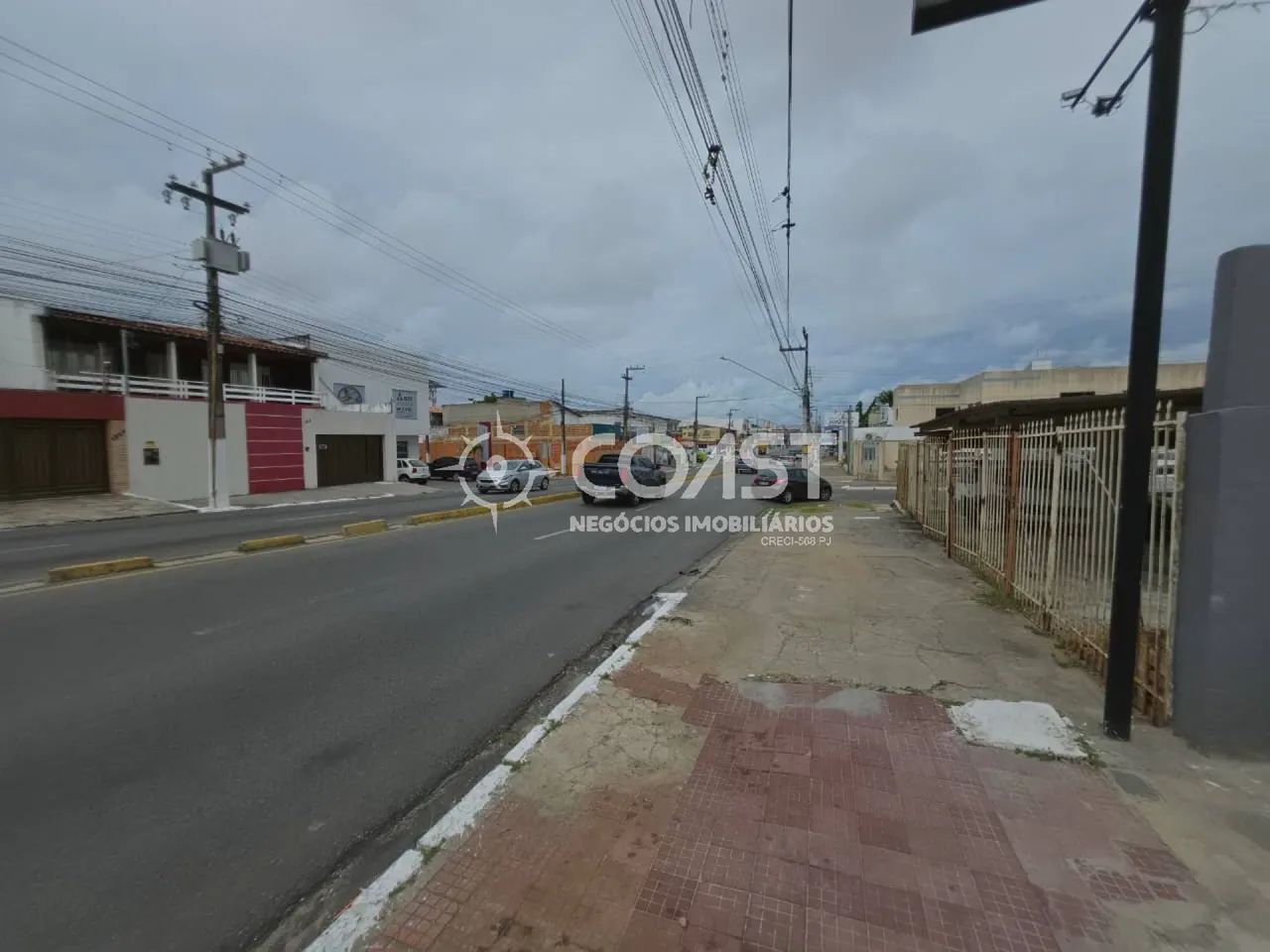 ALUGO CASA ESPAÇOSA COM 4 QUARTOS EM LOCALIZAÇÃO PRIVILEGIADA! - Foto 5