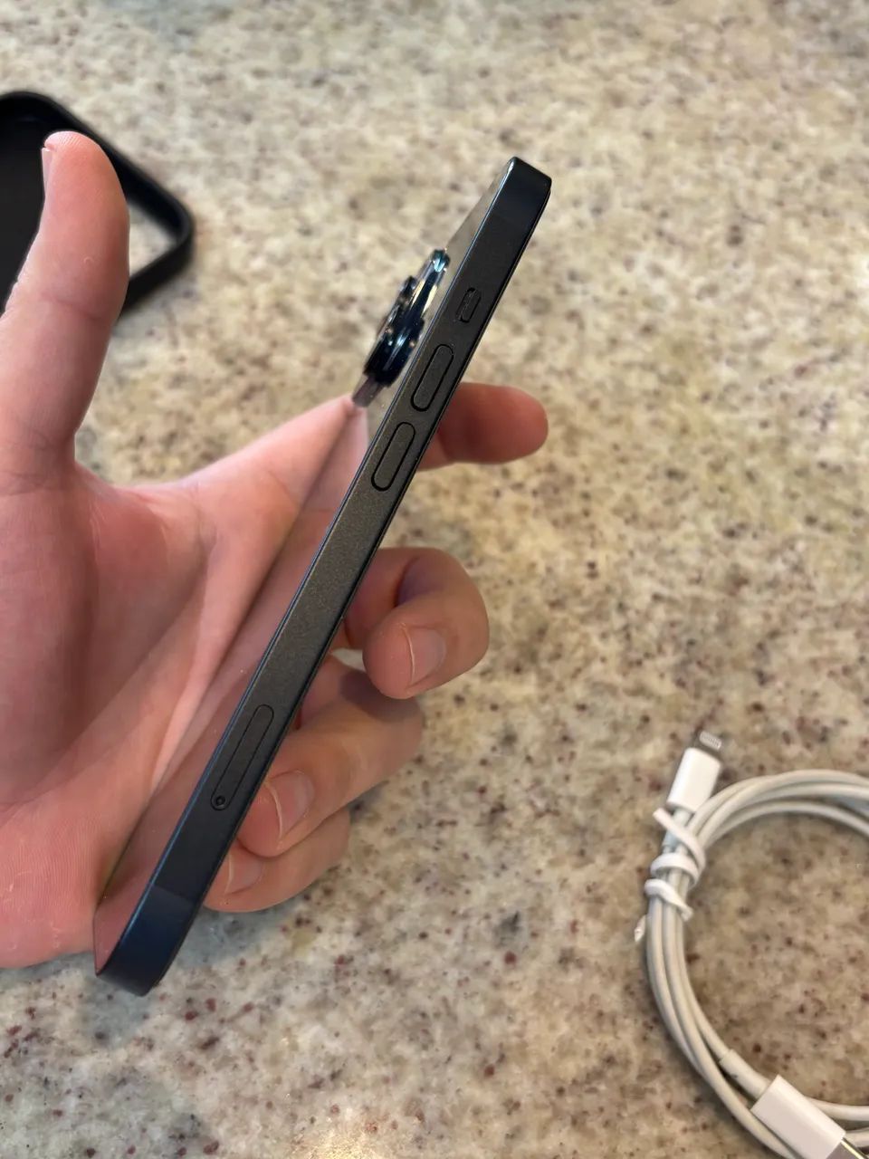 Iphone 14 128g Impecável e cabo original - Foto 4