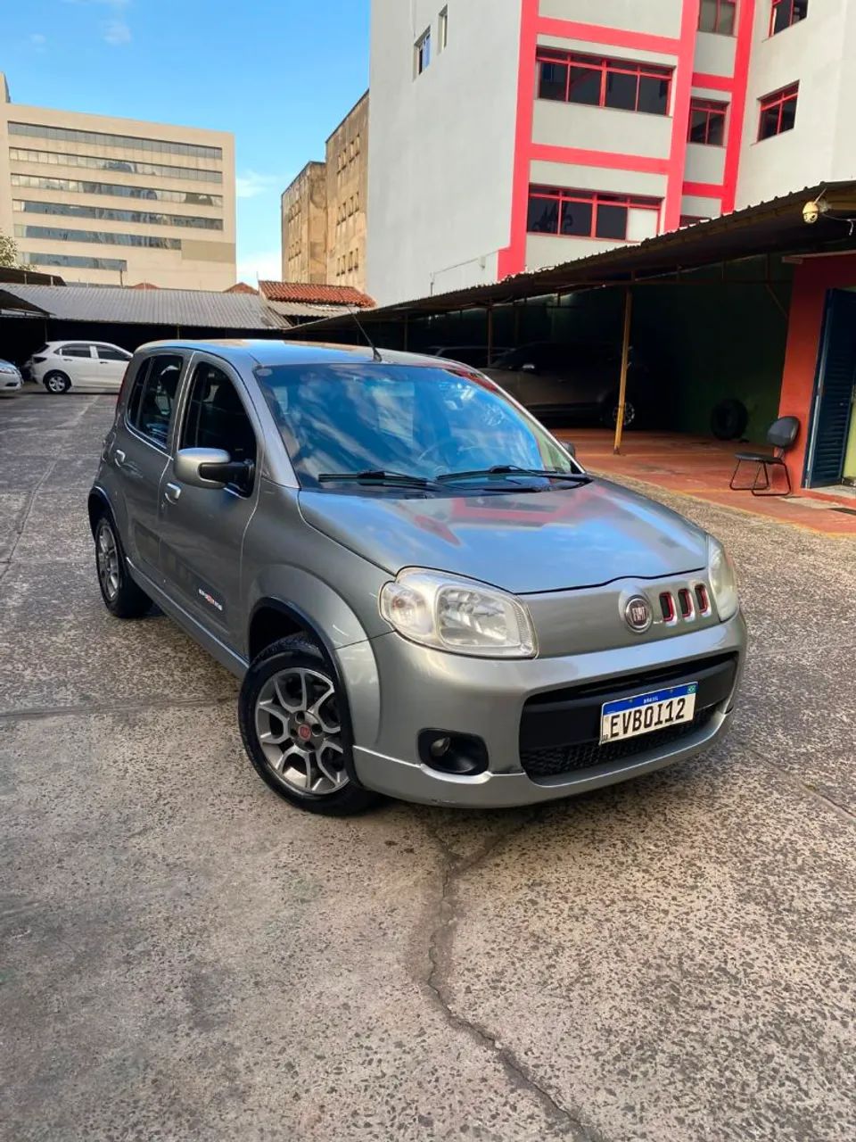 Fiat Uno Sporting 1.4 EVO Fire Flex 8V 4P 2012 - Foto 5