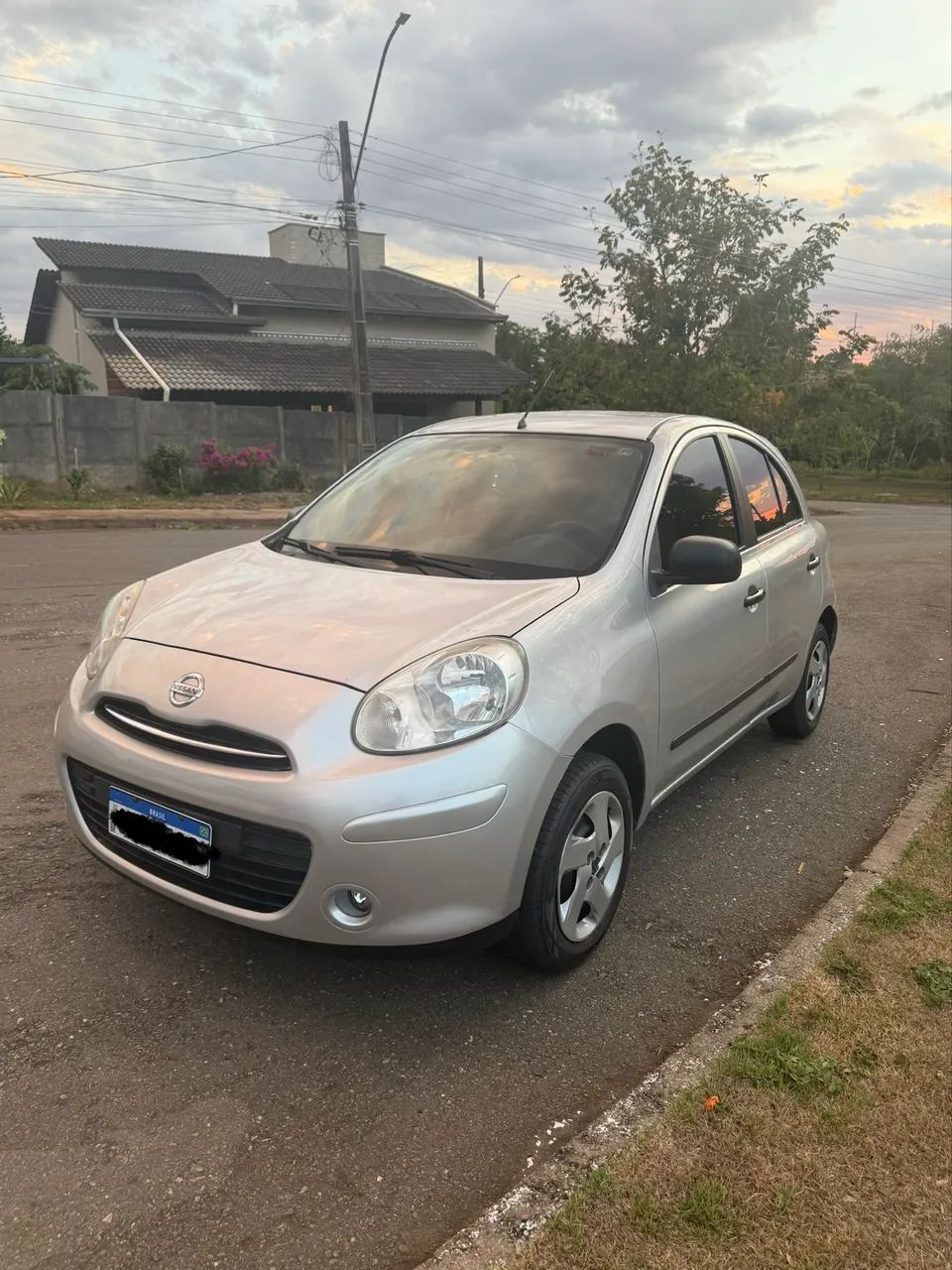 Nissan March 1.0 16V FLEX FUEL 5P 2013