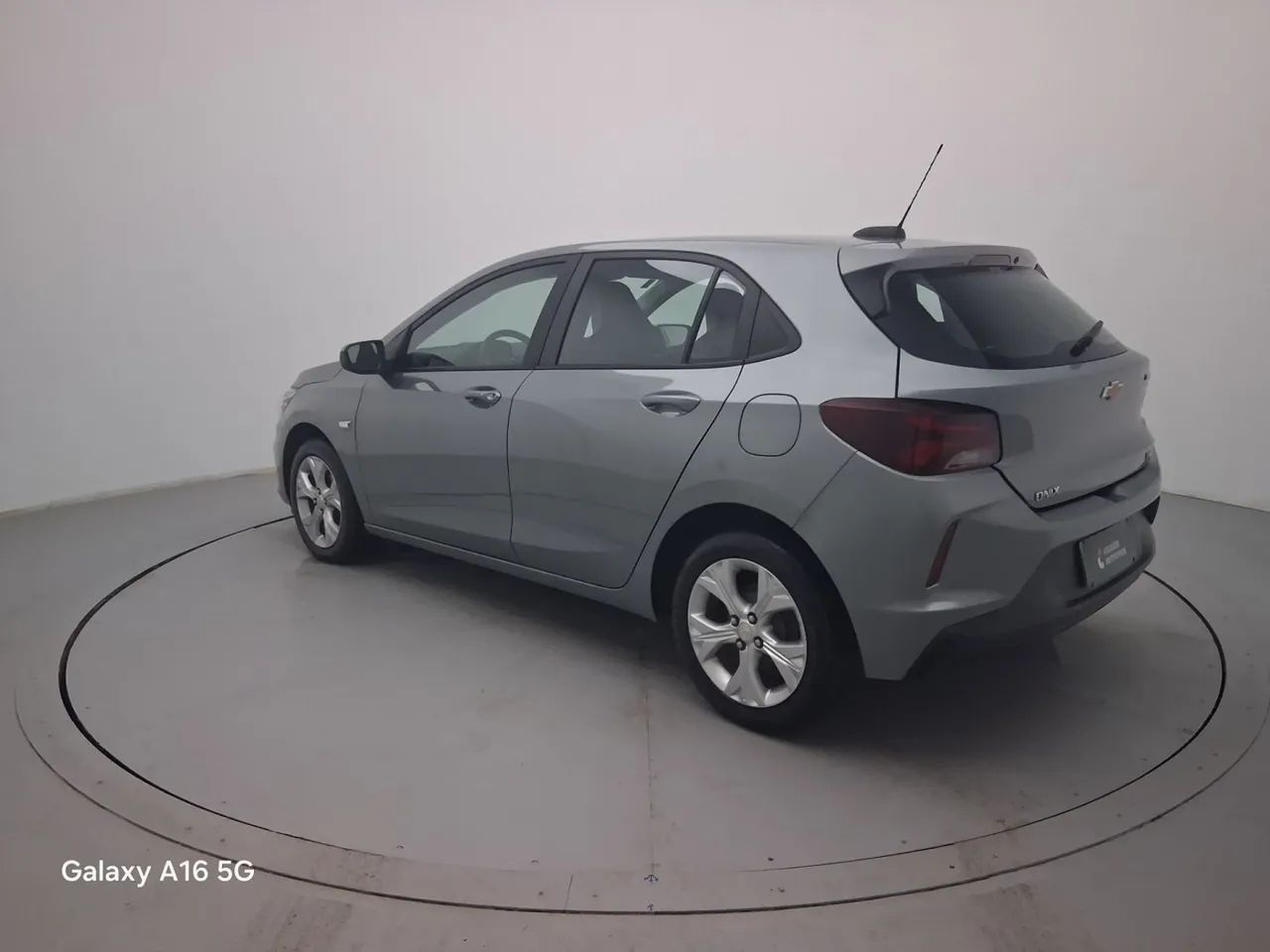 Chevrolet Onix Plus LTZ 1.0 12V TB Flex Aut. 4P, foto 3 de 18