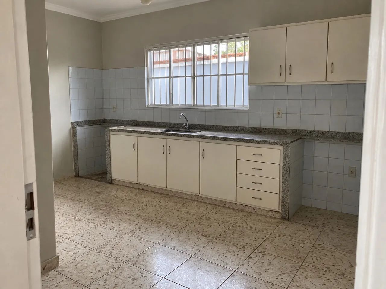 Casa a venda no SERRINHA, com 2 quartos aceito ofertas  - Foto 4