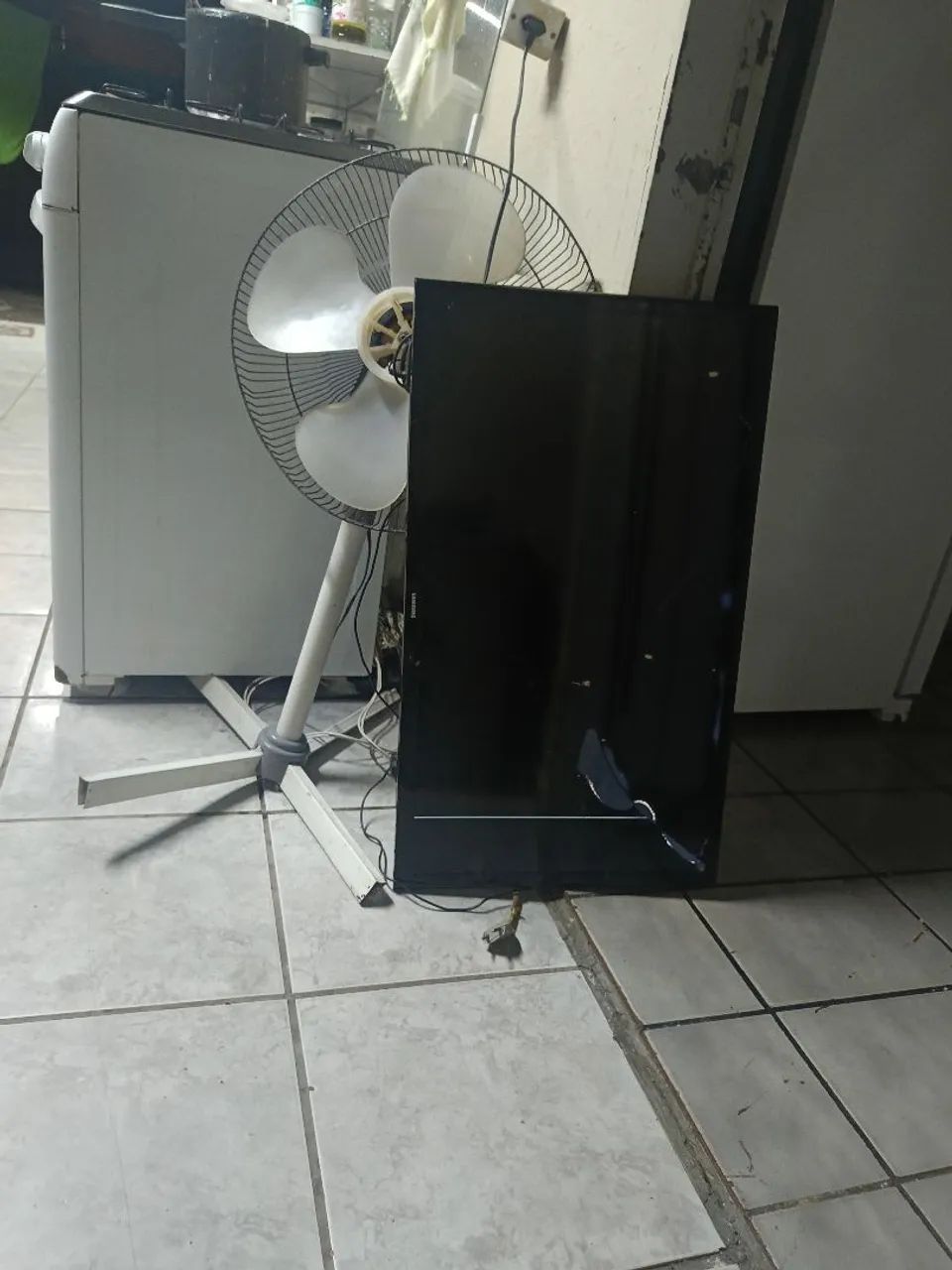 Tv Smart Retirada de Peças  - Foto 2
