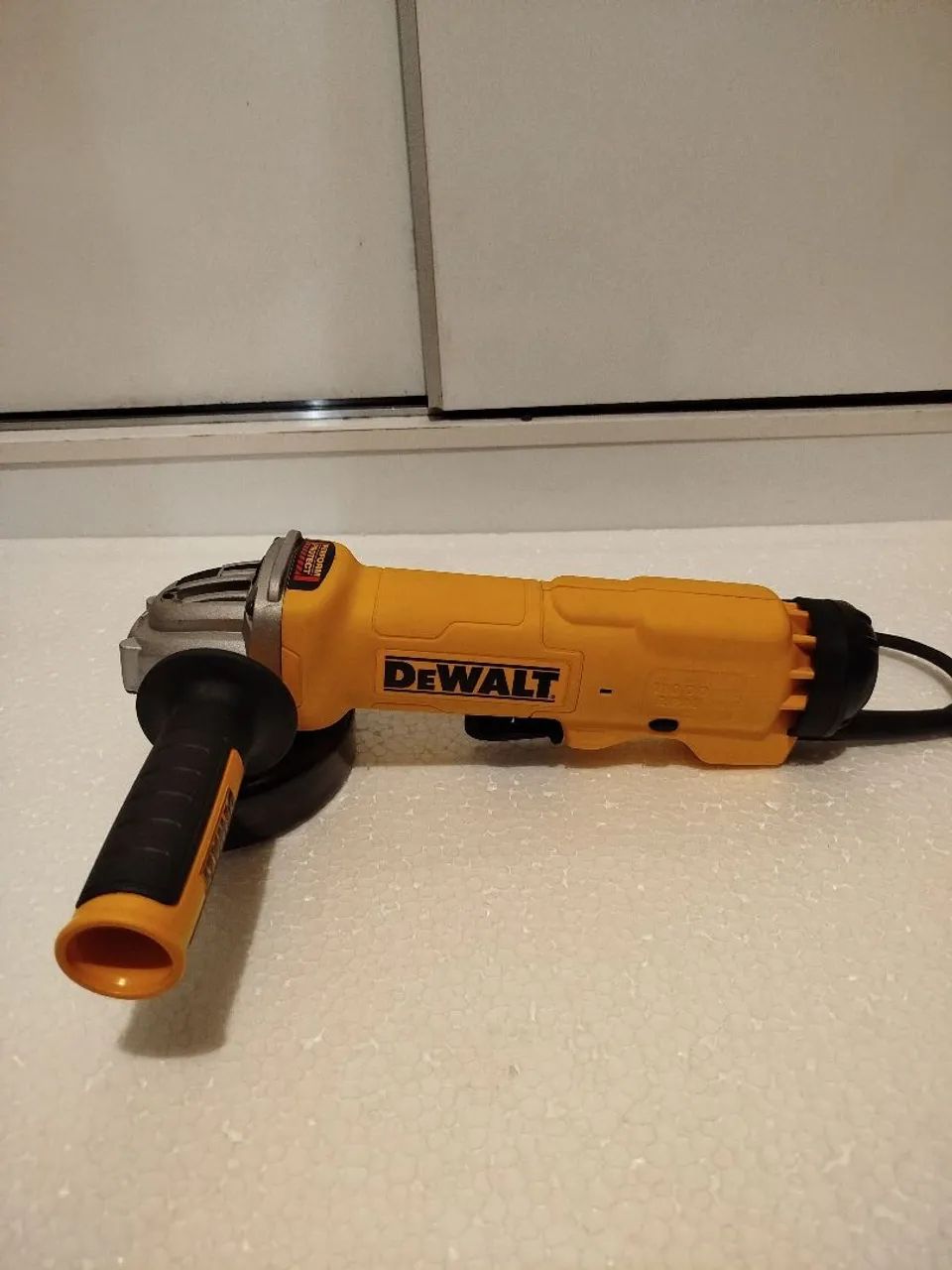 Esmerilhadeira angular profissional DWE-4314 