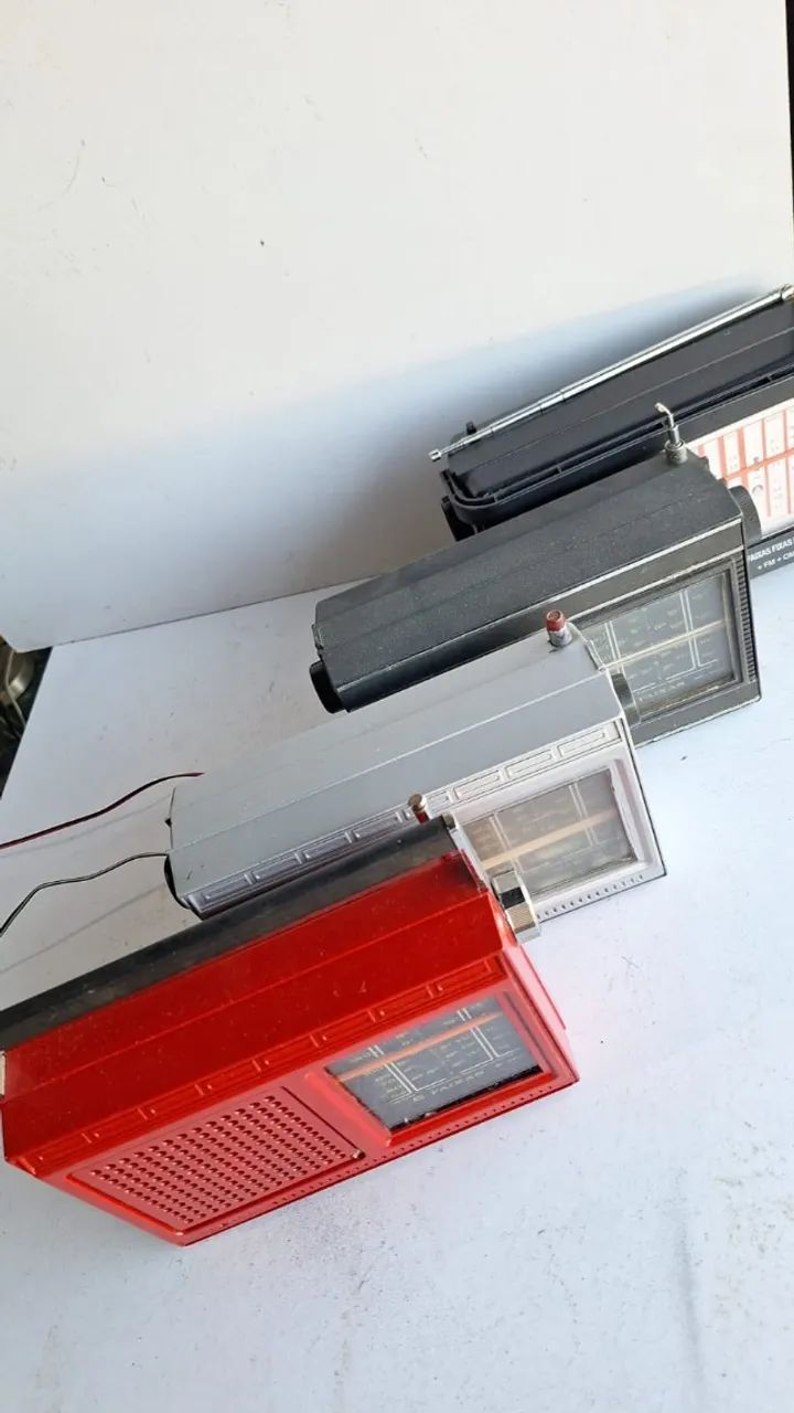 Radios antigos funcionando a partir de 79,00 teste na hora somos loja Valores na descrição - Foto 5