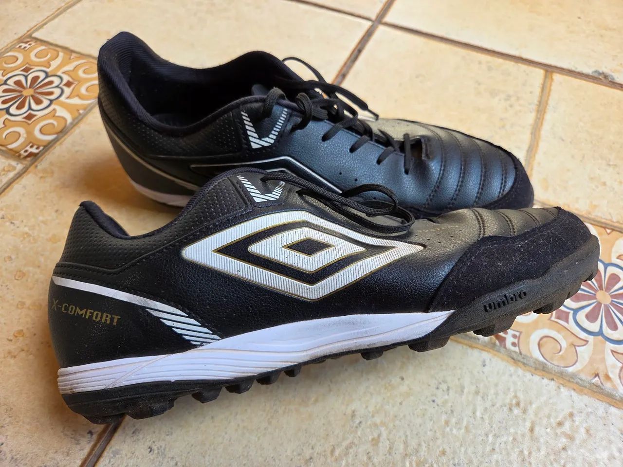 オサム Chuteira Society Umbro Neo-Comfort - Calçados Esportivos