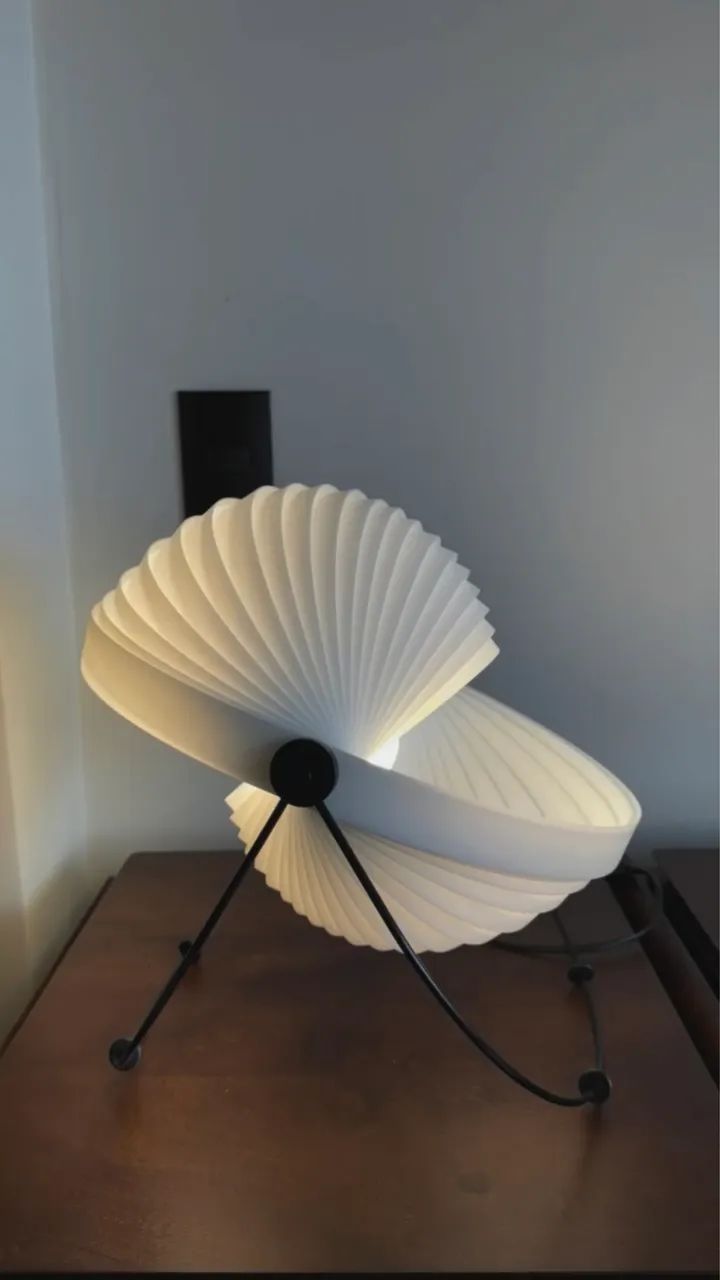 Luminária Eclipse Maurício Klabin, estado de nova! 