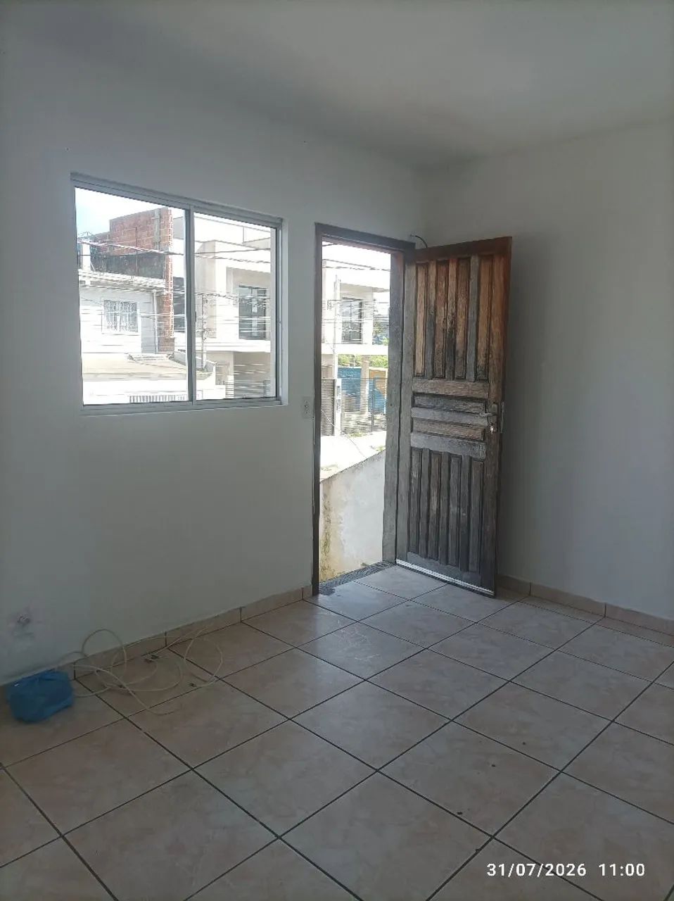 Casa 2 quartos sítio cercado, sem garagem 